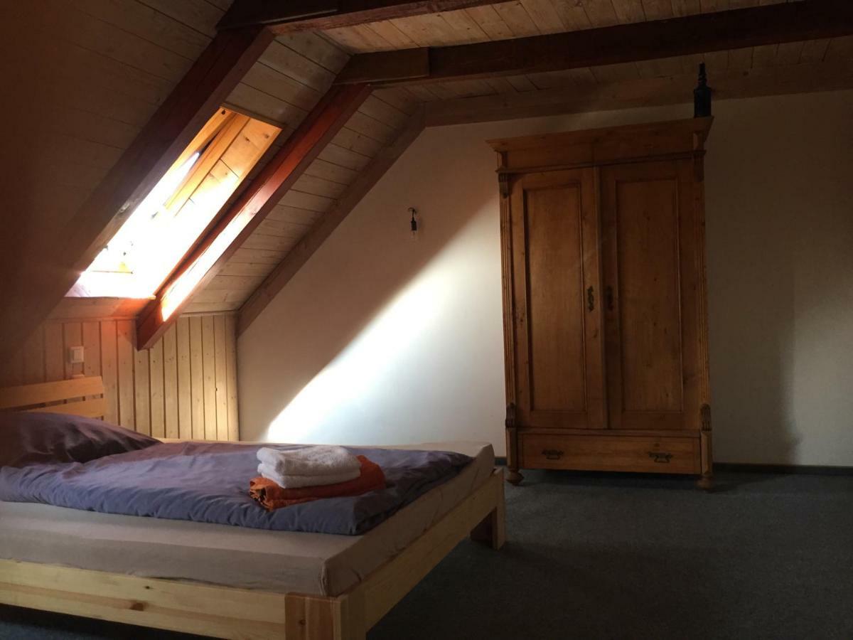 Radler Pension Wettin Esterno foto